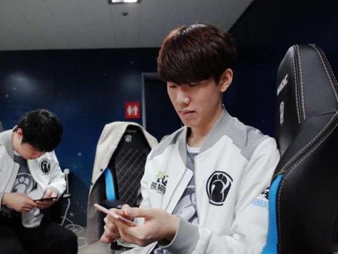 CSGO比赛：WDNMD亚洲邀请赛冠军竟然由外国战队BTRG夺冠？