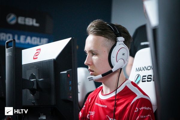 SAW 和 GamerLegion 晋级 ESL Pro League 第21季第二阶段